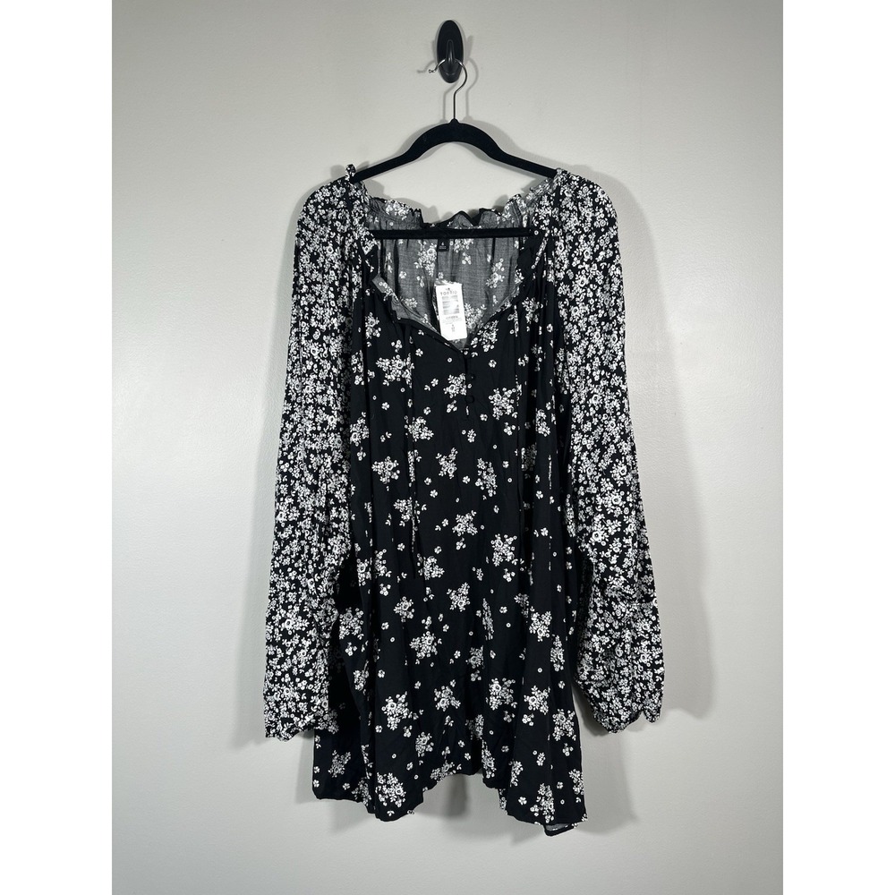 Torrid Top Womens 6X 30 Black White Ditsy Floral Cottage Boho Peasant Tunic